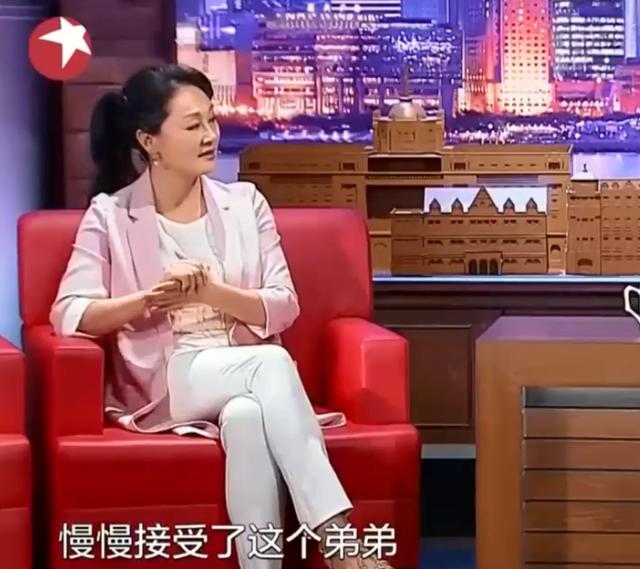 演员王姬儿子首露面（演员王姬28岁儿子是智障）(35)