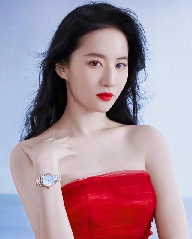 刘亦菲刘晓莉杨采钰陈金飞（白富美刘亦菲背靠陈金飞身价百亿）(11)