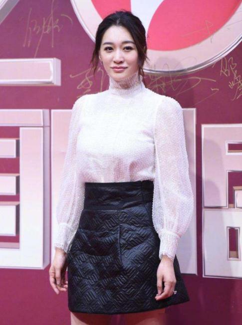 演员李小冉的第一任老公（难忘被富商折磨的岁月）(24)