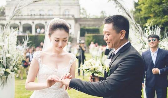 演员李小冉的第一任老公（难忘被富商折磨的岁月）(40)