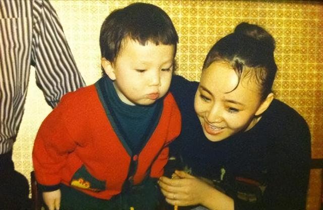 宋丹丹跟英达离婚的原因（离婚25年后再看宋丹丹）(15)