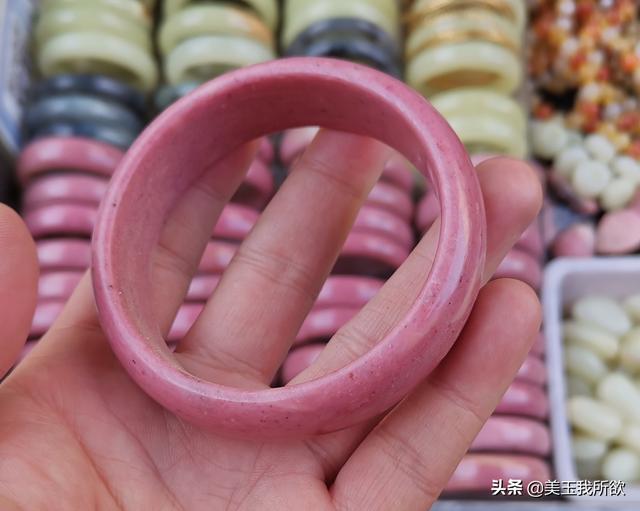 百万以上的和田玉青玉手镯（常见各种和田玉手镯合集）(48)