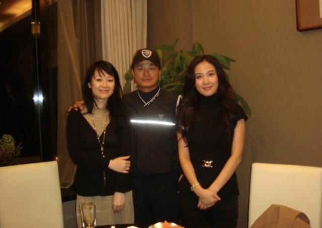 歌唱家张也至今未婚（歌唱家张也跟初恋分手后）(23)