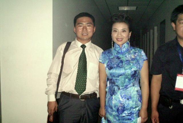 歌唱家张也至今未婚（歌唱家张也跟初恋分手后）(34)