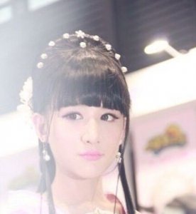 ​最美伪娘小灿微博资料穿文胸化妆视频全过程 伪娘小灿真名卢卓男友是谁