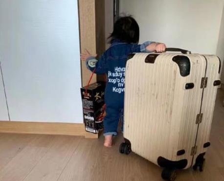 谢依霖近期个人采访（谢依霖深夜吐槽怀二胎状况）(11)