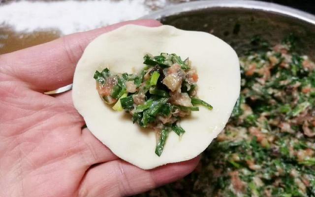 饺子馅怎么调好吃，大鱼饺子馅怎么调好吃？图21