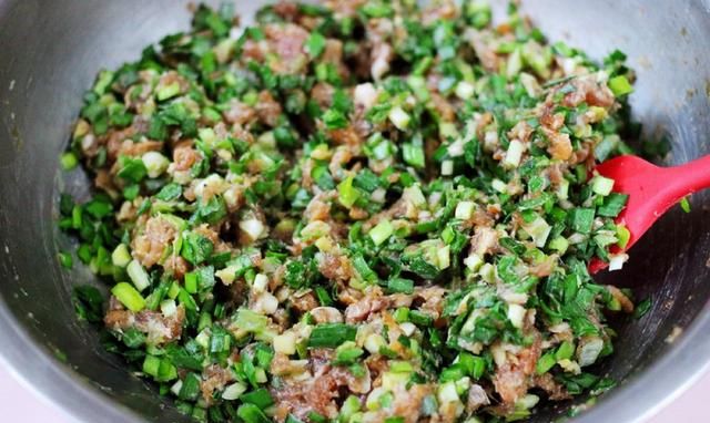 饺子馅怎么调好吃，大鱼饺子馅怎么调好吃？图10