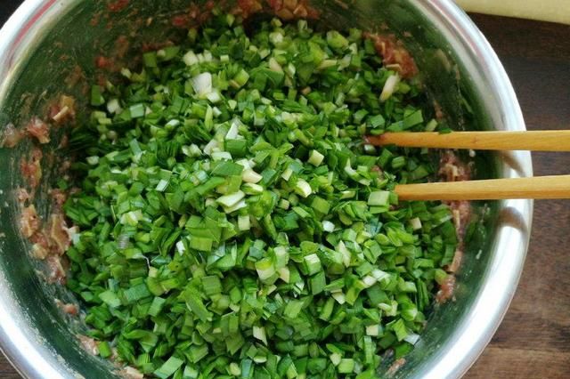 饺子馅怎么调好吃，大鱼饺子馅怎么调好吃？图20
