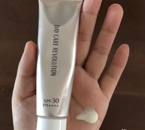 防晒霜和隔离霜的正确使用顺序方法