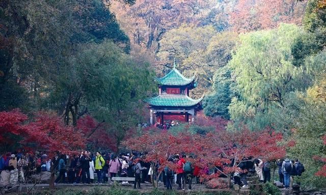 岳阳楼滕王阁黄鹤楼四大名楼(江南三大名楼黄鹤楼岳阳楼滕王阁)图15