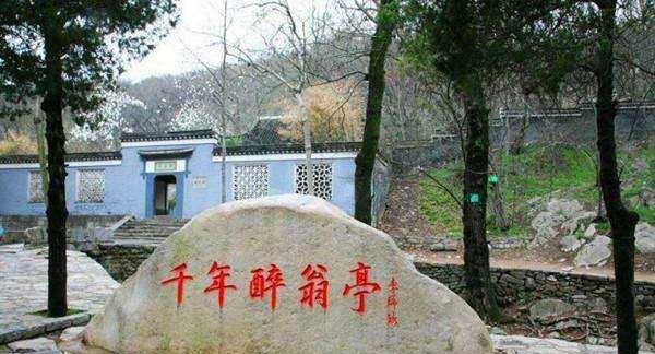 岳阳楼滕王阁黄鹤楼四大名楼(江南三大名楼黄鹤楼岳阳楼滕王阁)图6