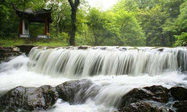 岳阳楼滕王阁黄鹤楼四大名楼(江南三大名楼黄鹤楼岳阳楼滕王阁)图3