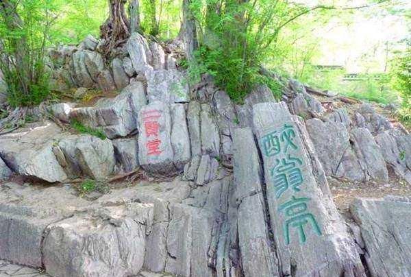 岳阳楼滕王阁黄鹤楼四大名楼(江南三大名楼黄鹤楼岳阳楼滕王阁)图5