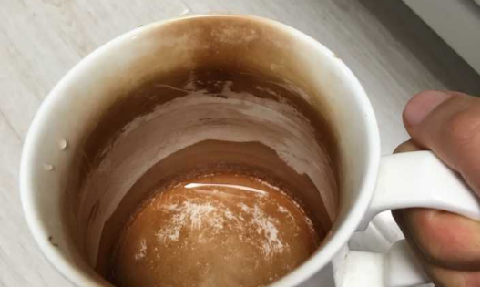 怎样去茶杯里的茶垢,不锈钢杯子茶垢怎么洗掉图5