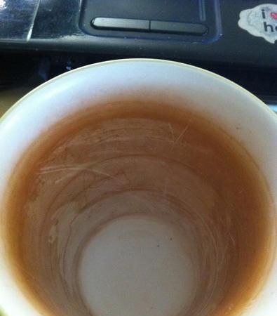 喝水杯子有茶垢怎么清除