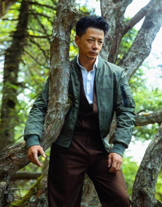 七匹狼男装官方旗舰青年衣服（七匹狼服饰奏响秋冬男装时尚主旋律）(6)
