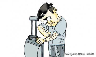 ​身上痒一抓就红一片还凸起怎么办（突然身上起红硬大疙瘩越抓越痒）