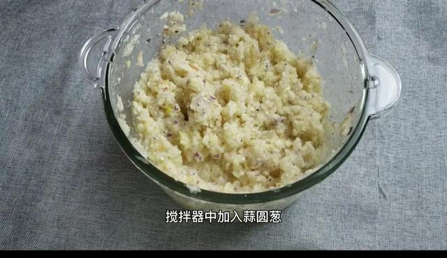 最简单的辣白菜腌制方法（教你快速腌制辣白菜的方法）(7)