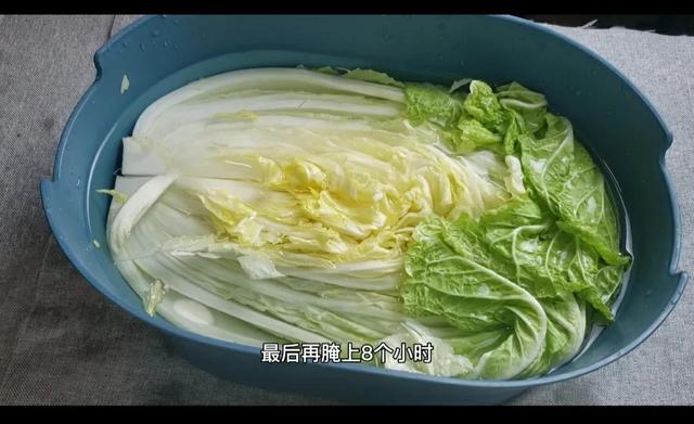 最简单的辣白菜腌制方法（教你快速腌制辣白菜的方法）(4)