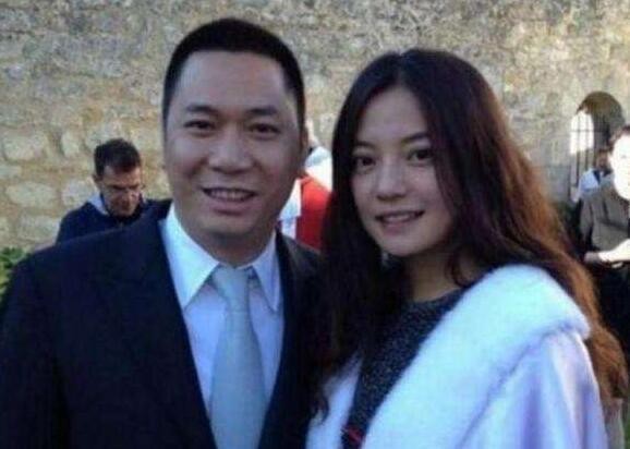 赵薇背后的故事十分复杂（赵薇为何被封杀）