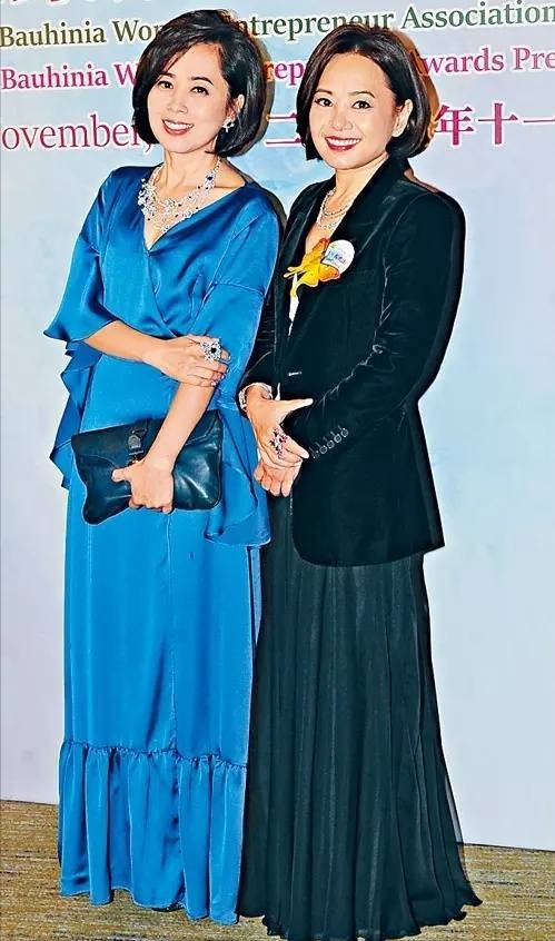 邓光荣小女儿大婚(黑帮大佬的美貌女儿)
