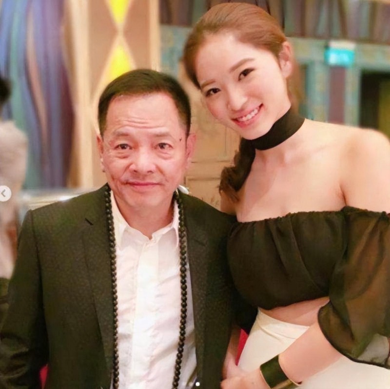 邓光荣小女儿大婚(黑帮大佬的美貌女儿)
