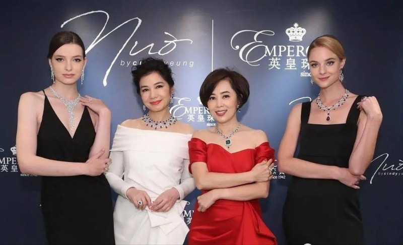 邓光荣小女儿大婚(黑帮大佬的美貌女儿)