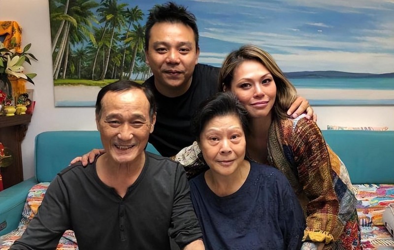 邓光荣小女儿大婚(黑帮大佬的美貌女儿)