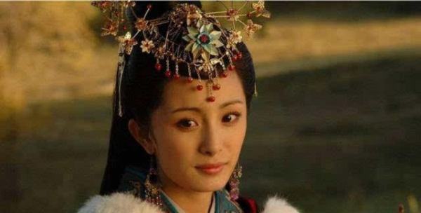 羞花形容哪位美女,中国古代四大美女中的羞花是用来形容哪一位的图7