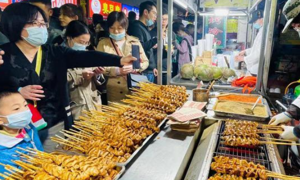 汉滨区美食街,安康汉城国际的房子怎么样图10