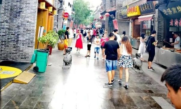 汉滨区美食街,安康汉城国际的房子怎么样图5