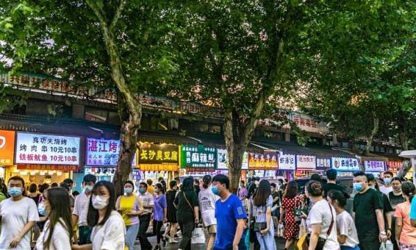 汉滨区美食街,安康汉城国际的房子怎么样图4