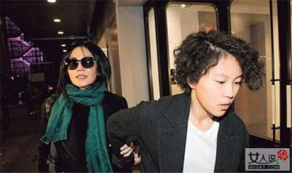 窦靖童承认出柜是真的吗性取向开扒,窦靖童出柜王菲哭了反应强烈