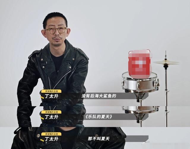 付菡唱歌（07年付菡头部受伤缝5针上台表演）(8)