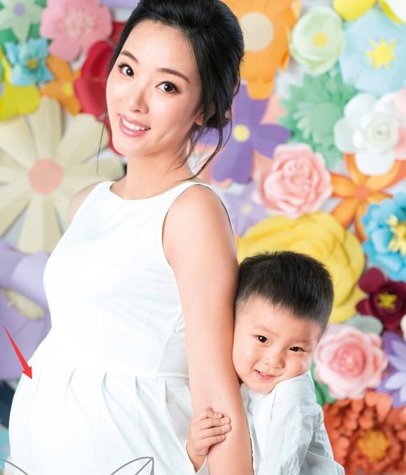 李思思丈夫魏文斌简介（李思思嫁初恋魏斌三年抱俩）