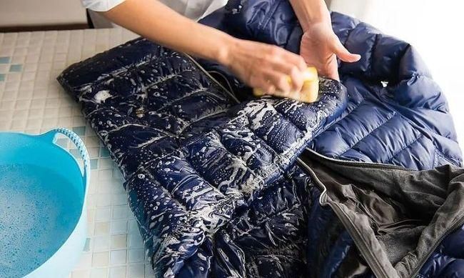 新买的羽绒服该怎样清洗干净呢