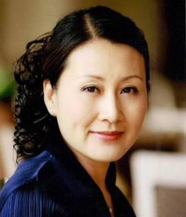 王小海的前妻是谁（王小海报复前妻成立新组合）