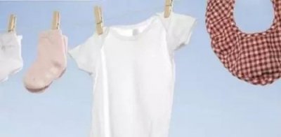 ​怎样判断衣服含甲醛，怎样辨别牛仔裤是否有甲醛？