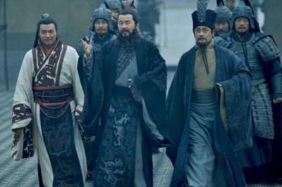 ​枭雄与豪杰的辨别:枭雄残酷，豪杰磊降_岳飞抗金豪杰