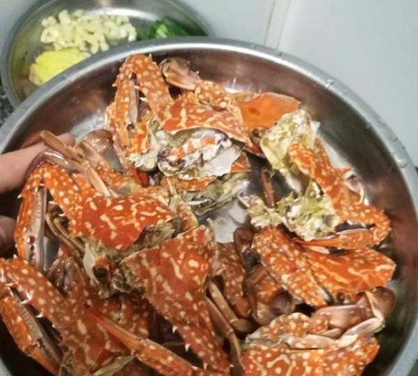 炒螃蟹的做法大全,如何炒螃蟹好吃又简单视频图4