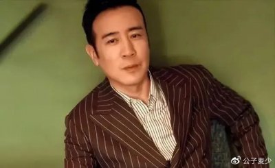 ​大瓜！曝叔圈男神潜《狂飙》隆妮，2天睡了2人，于和伟是否无辜？