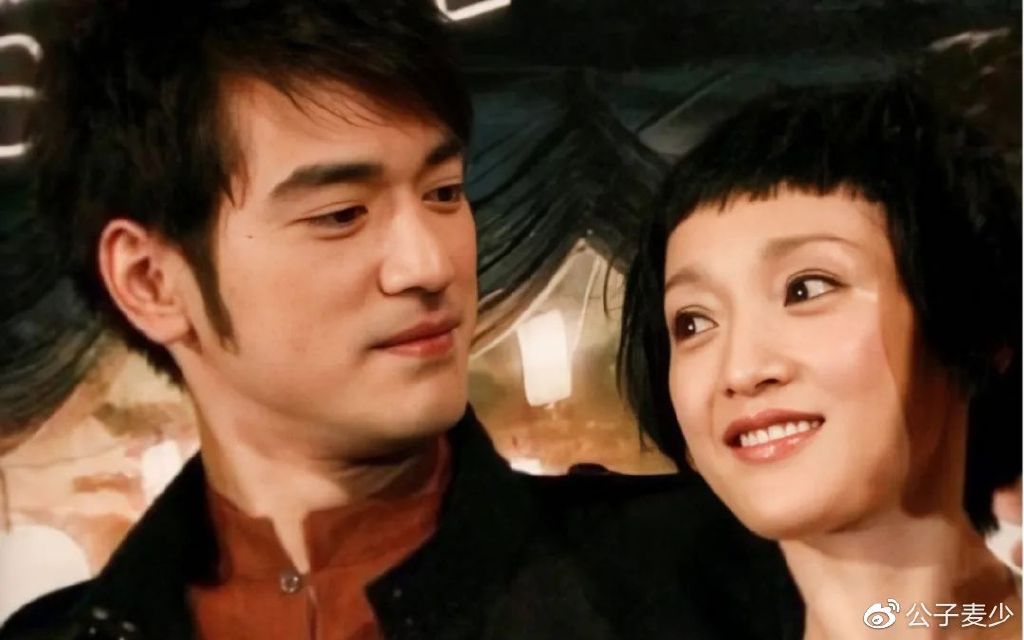 大瓜！曝叔圈男神潜《狂飙》隆妮，2天睡了2人，于和伟是否无辜？