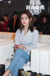 ​贾青个人资料，贾青的作品有什么？贾青哪年出生的？