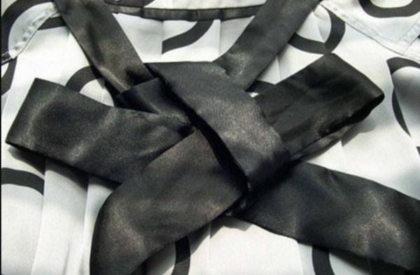 衣服蝴蝶结怎么系,衣服蝴蝶结怎么打视频慢动作图20
