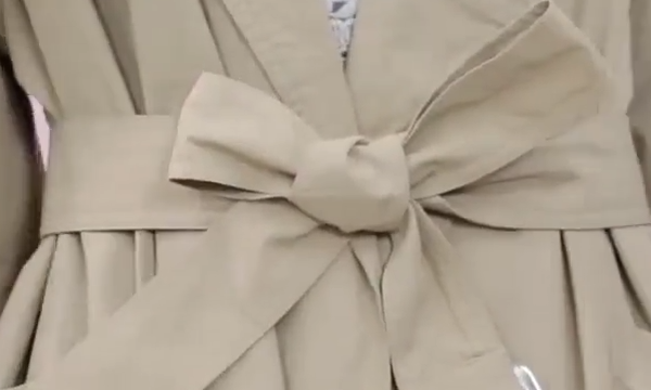 衣服蝴蝶结怎么系,衣服蝴蝶结怎么打视频慢动作图7
