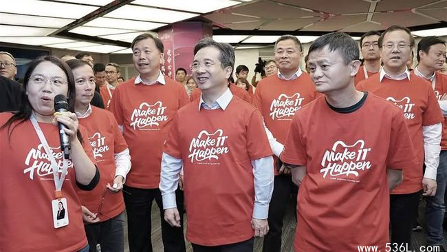 新知达人, 赵薇被封杀与周江勇落马背后的“意味深长”