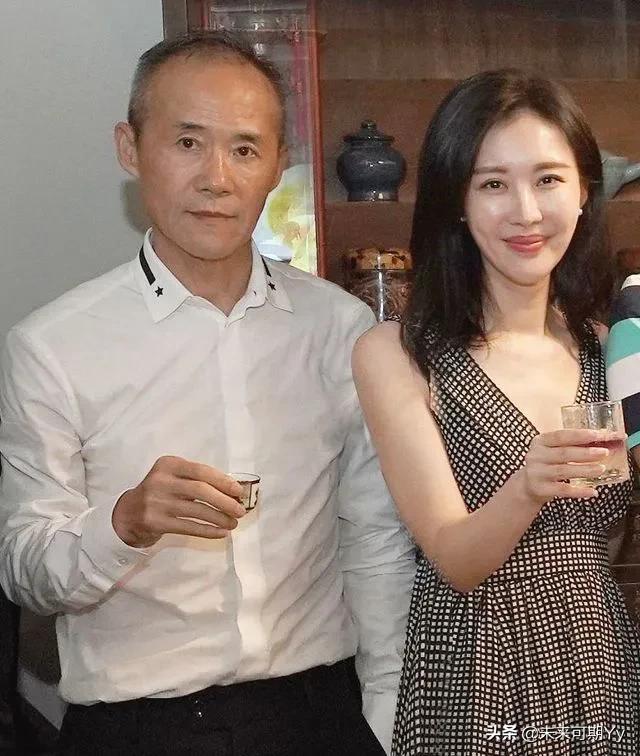 总有一些女星艺人喜欢嫁给老男人，真的嫁给爱情了吗？