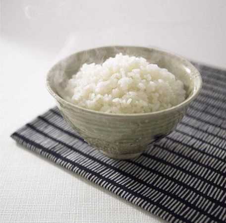 一斤生米煮成熟饭够几个人吃啊