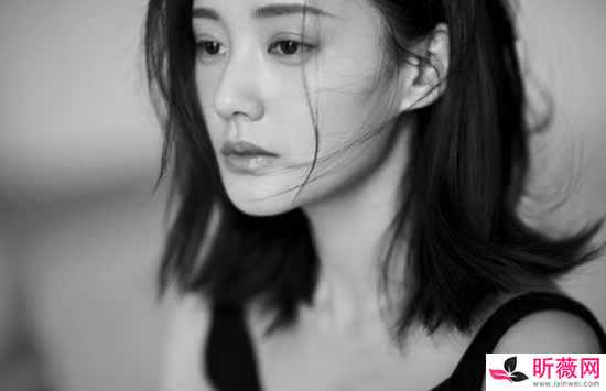 李一桐真正老公是谁 李一桐为什么资源那么好